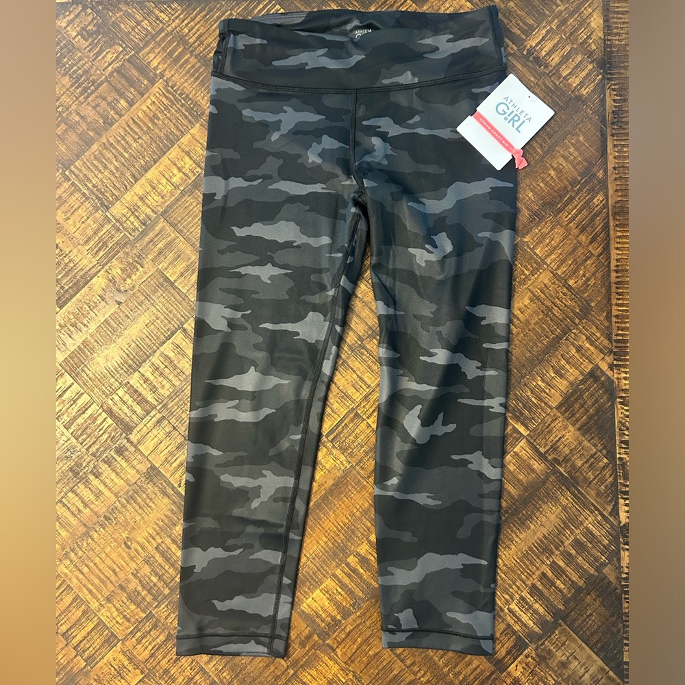 NWT Athleta Girl Printed chit chat Capri